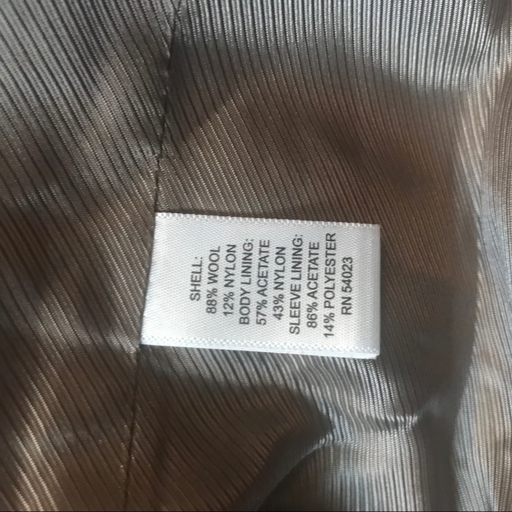 SOLD: Banana Republic Wool Italian Fabric Coat - Picture 5 of 9